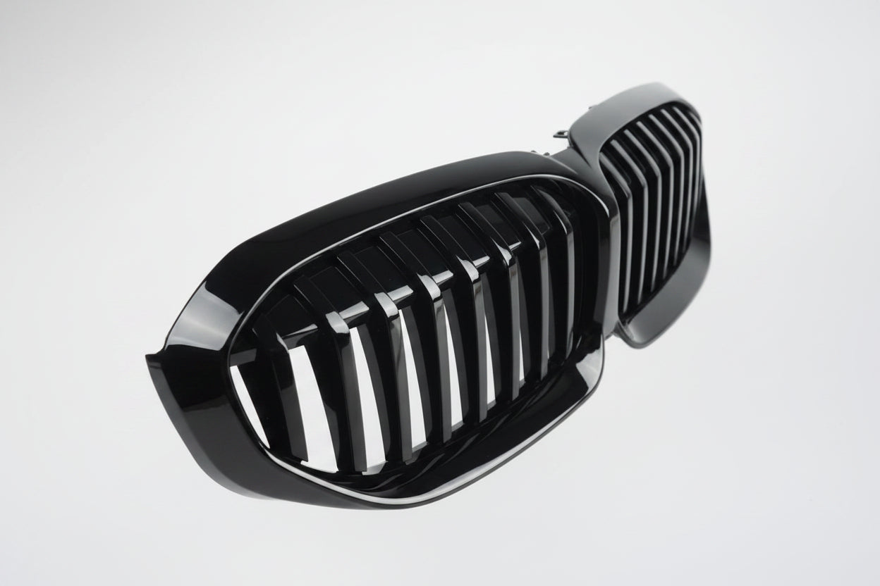 Bonnet Grille - BMW G20 3-Series - Black With Black Frame - Pre-LCI Models