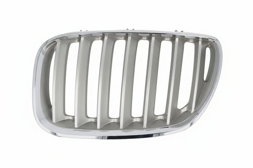 Bonnet Grille - BMW E53 X5-Series - Silver With Chrome Frame - LCI Models - Left