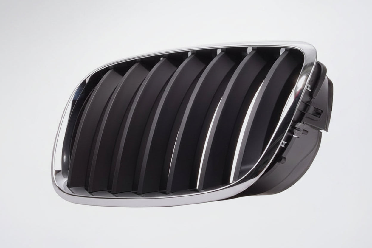 Bonnet Grille - BMW E70 / E71 X-Series - Black With Chrome Frame - Left