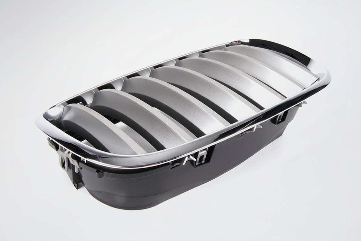 Bonnet Grille - BMW E70 / E71 X-Series - Silver With Chrome Frame - Right